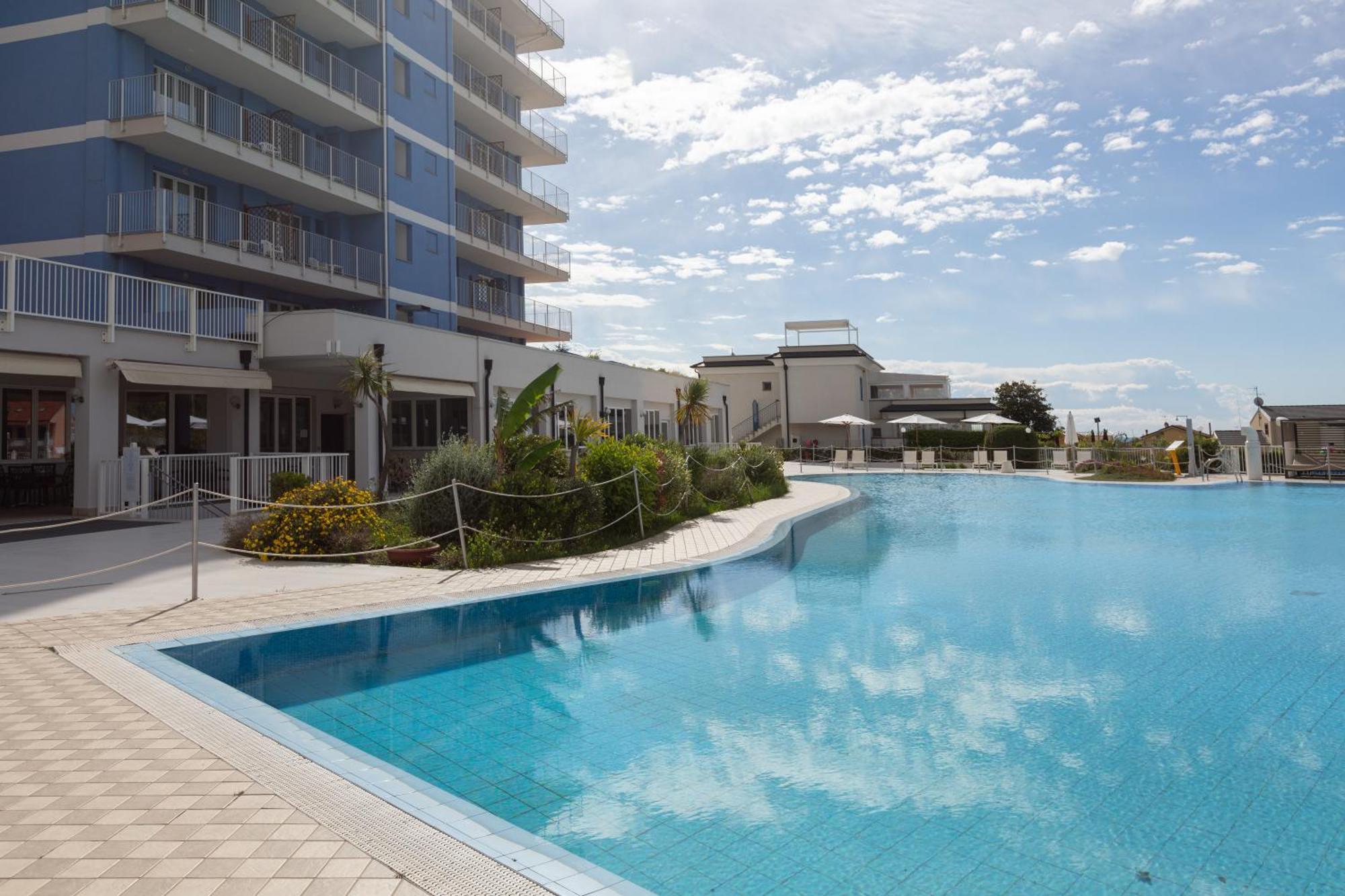Ai Pozzi Village Resort & Spa Loano Eksteriør billede