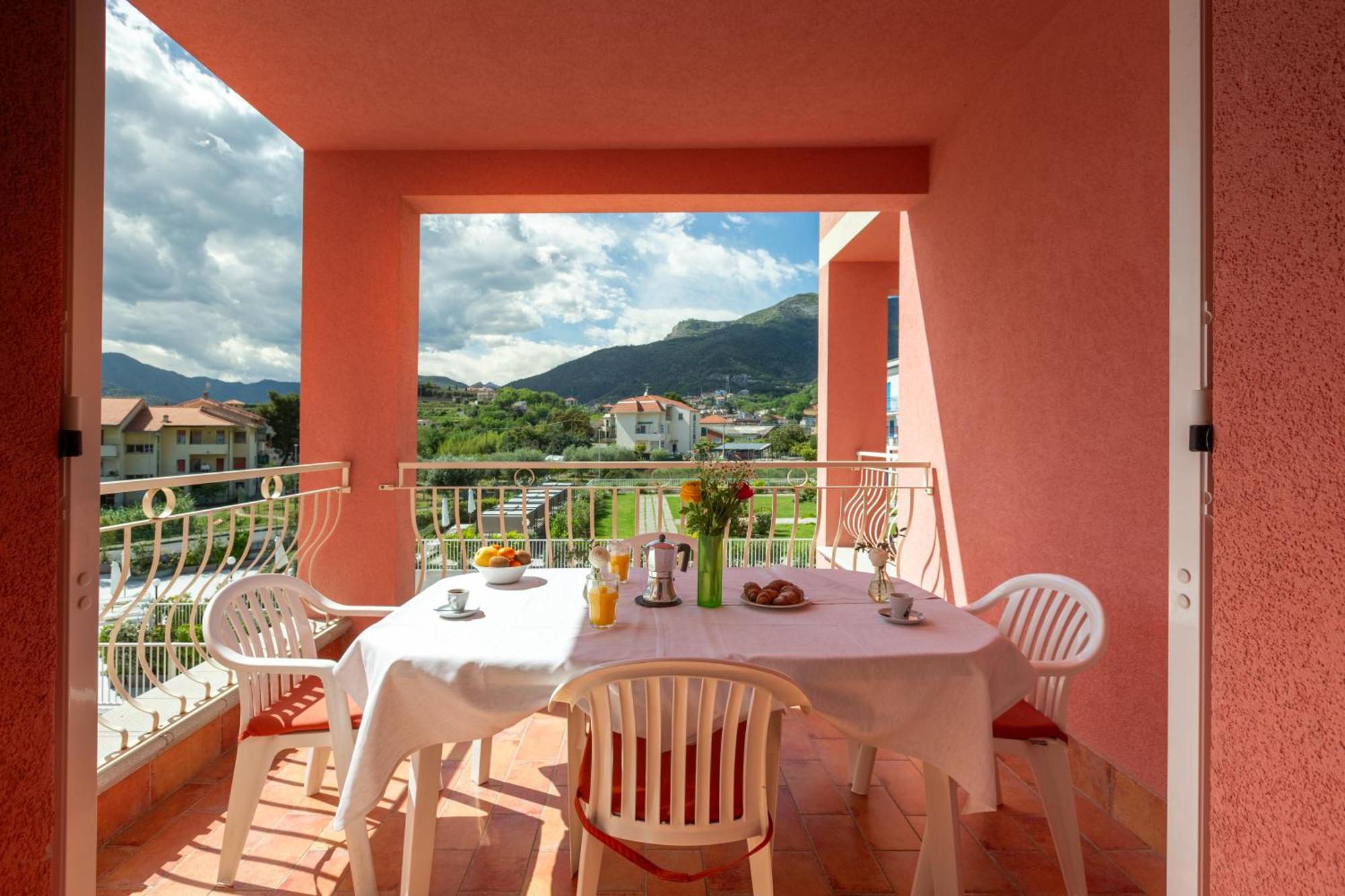 Ai Pozzi Village Resort & Spa Loano Eksteriør billede